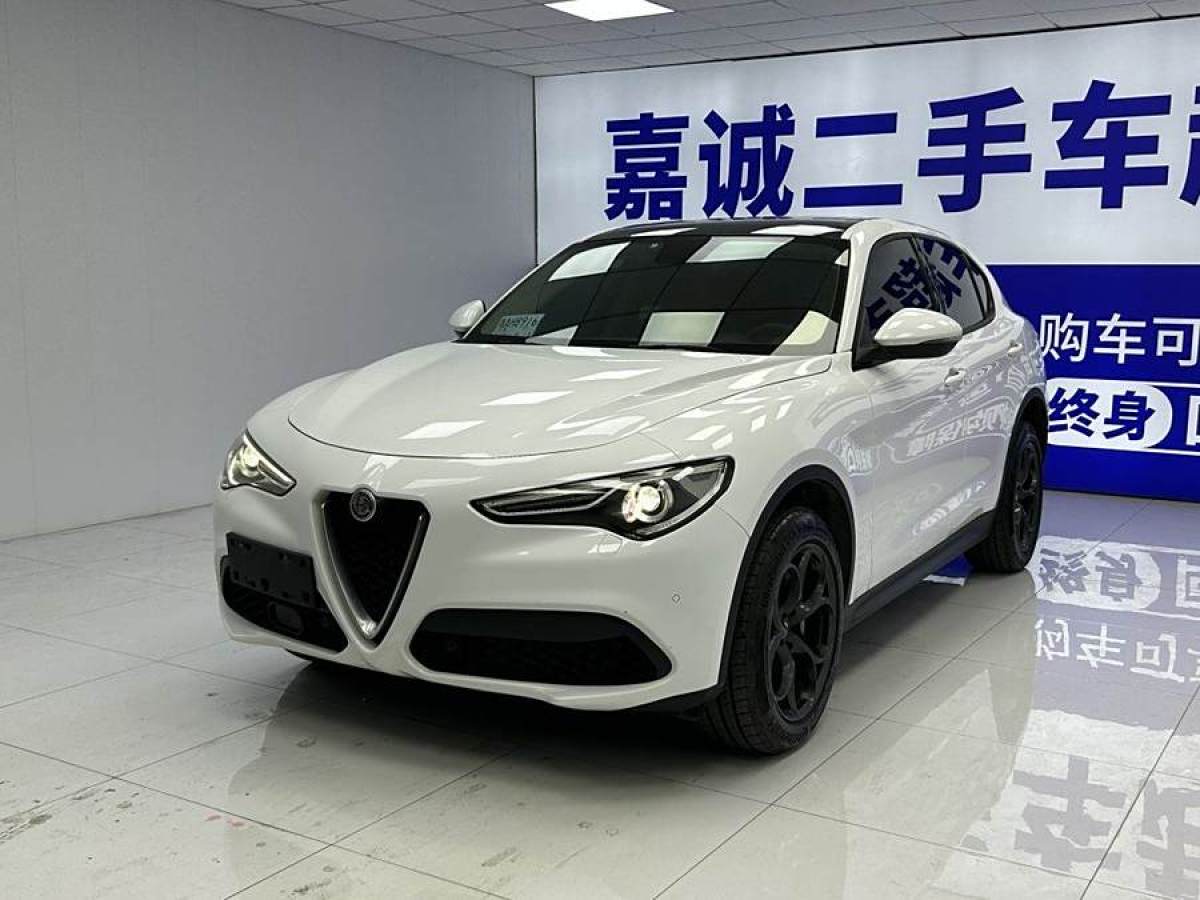 阿爾法·羅密歐 Stelvio  2017款 2.0T 200HP 豪華版圖片