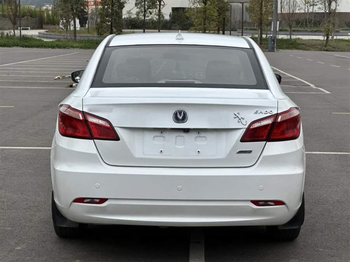 長(zhǎng)安 逸動(dòng)  2015款 1.6L 自動(dòng)豪華型圖片