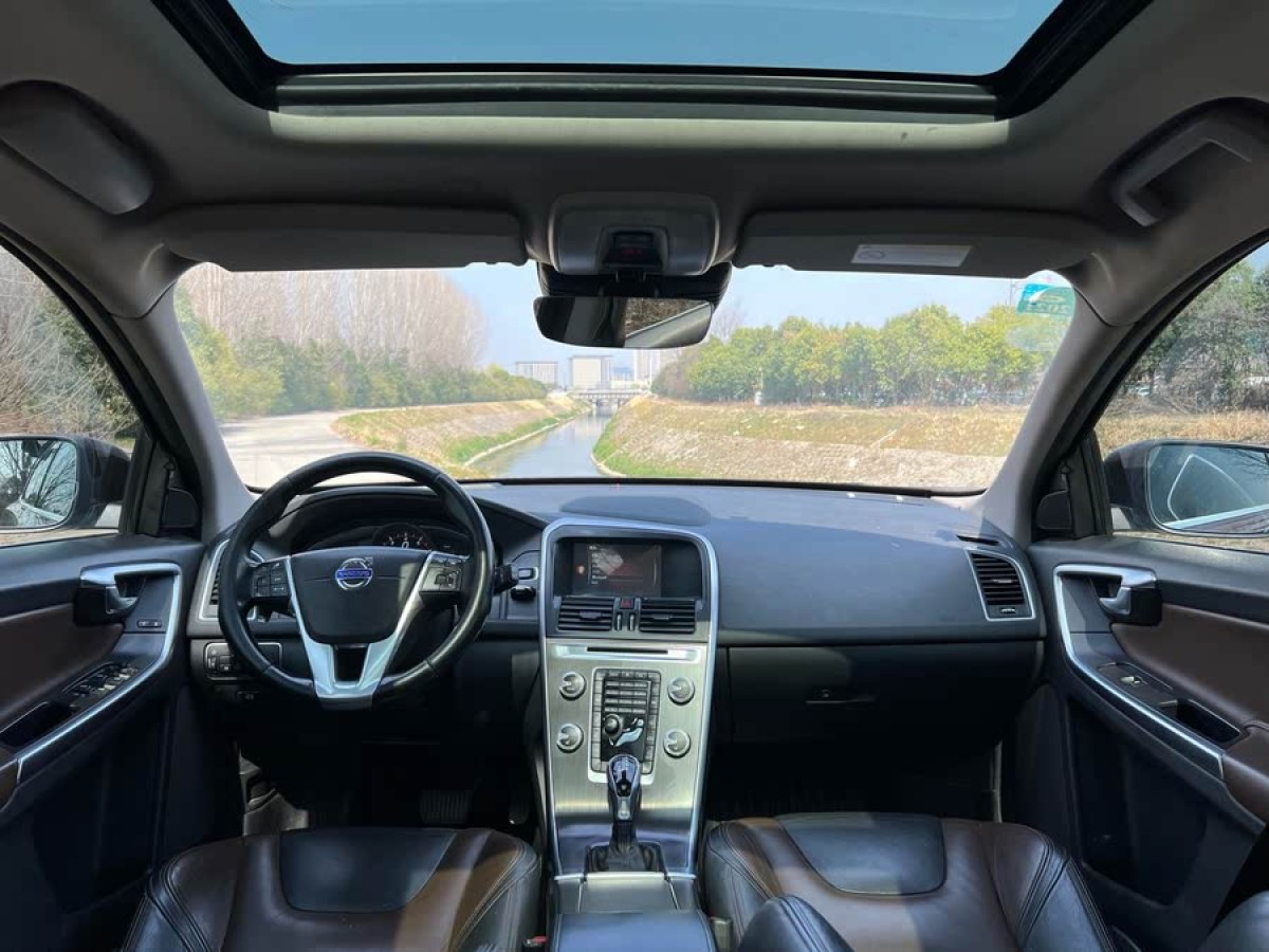 沃爾沃 XC60  2015款 T5 AWD 智馭版圖片