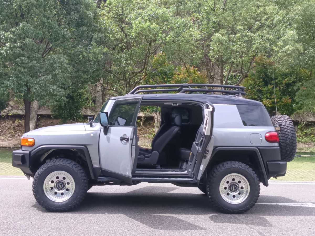 豐田 FJ 酷路澤  2007款 4.0L圖片