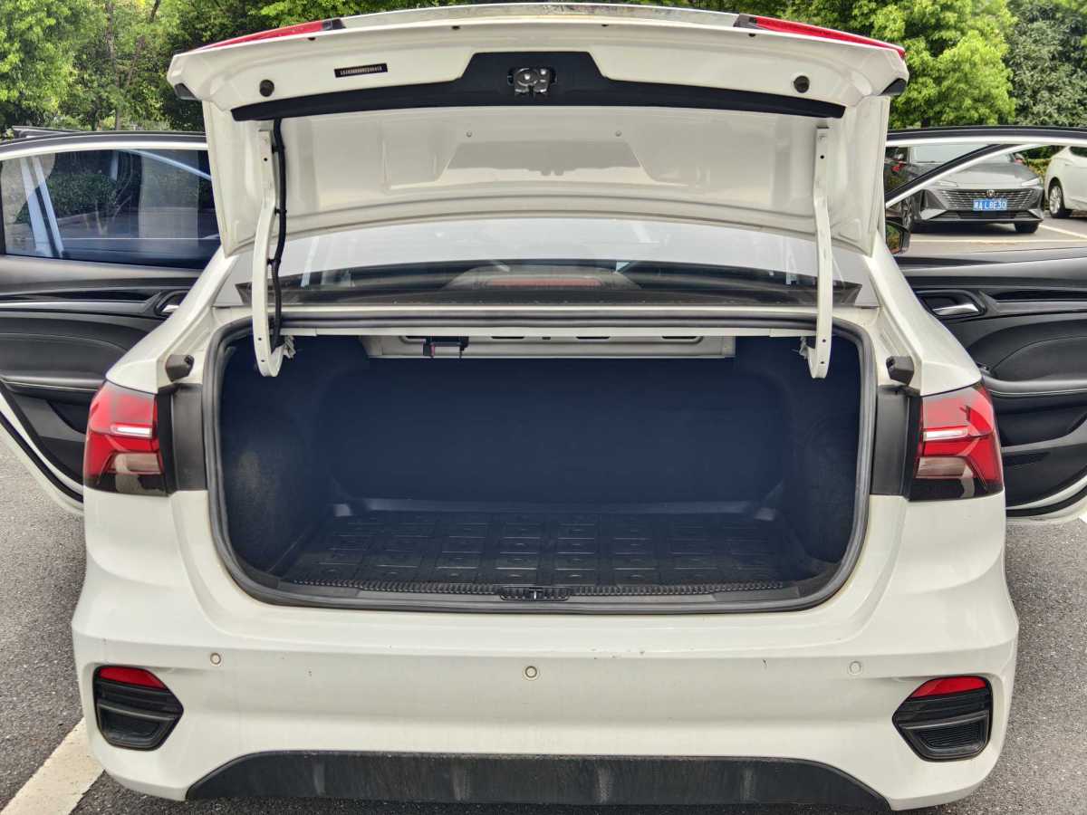 榮威 i5  2021款 改款 1.5L CVT星耀版圖片
