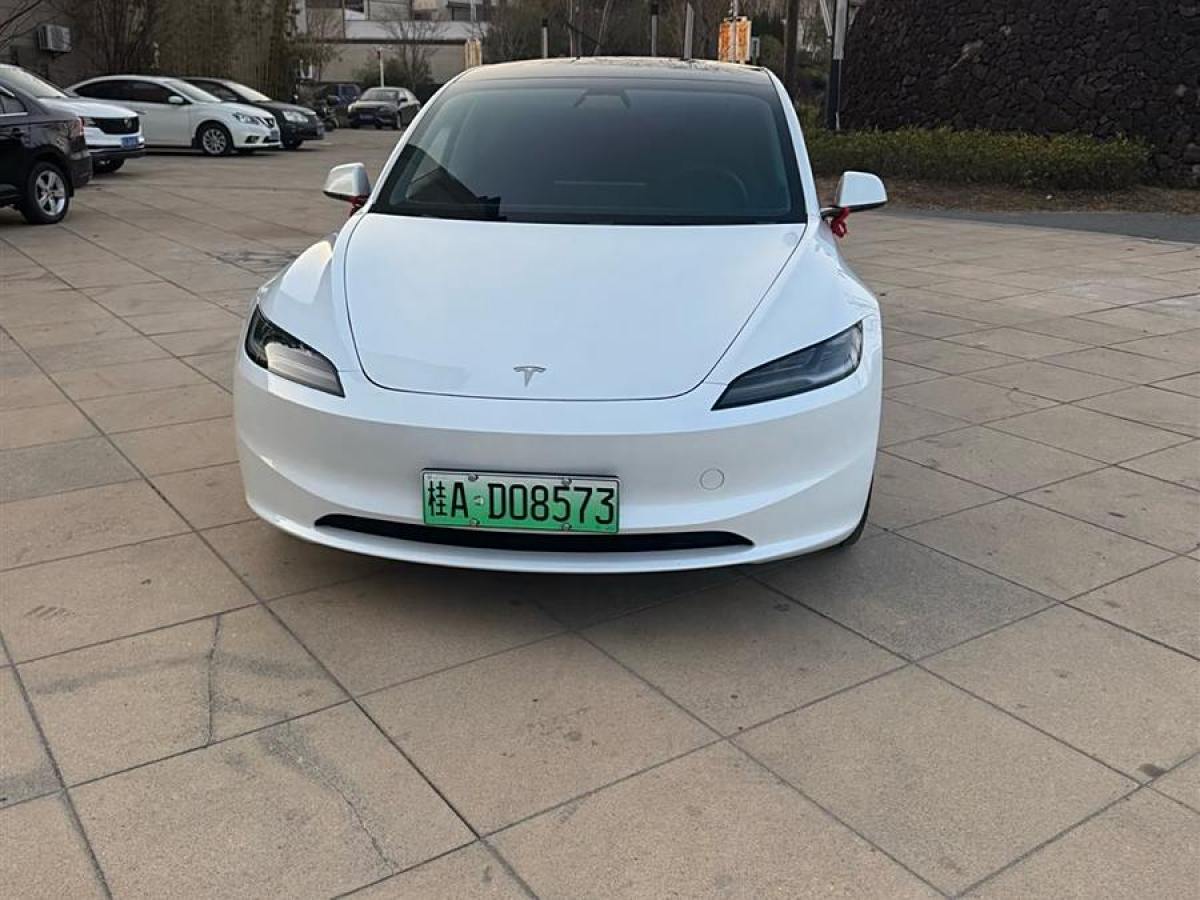 特斯拉 Model Y  2023款 后輪驅(qū)動(dòng)版圖片