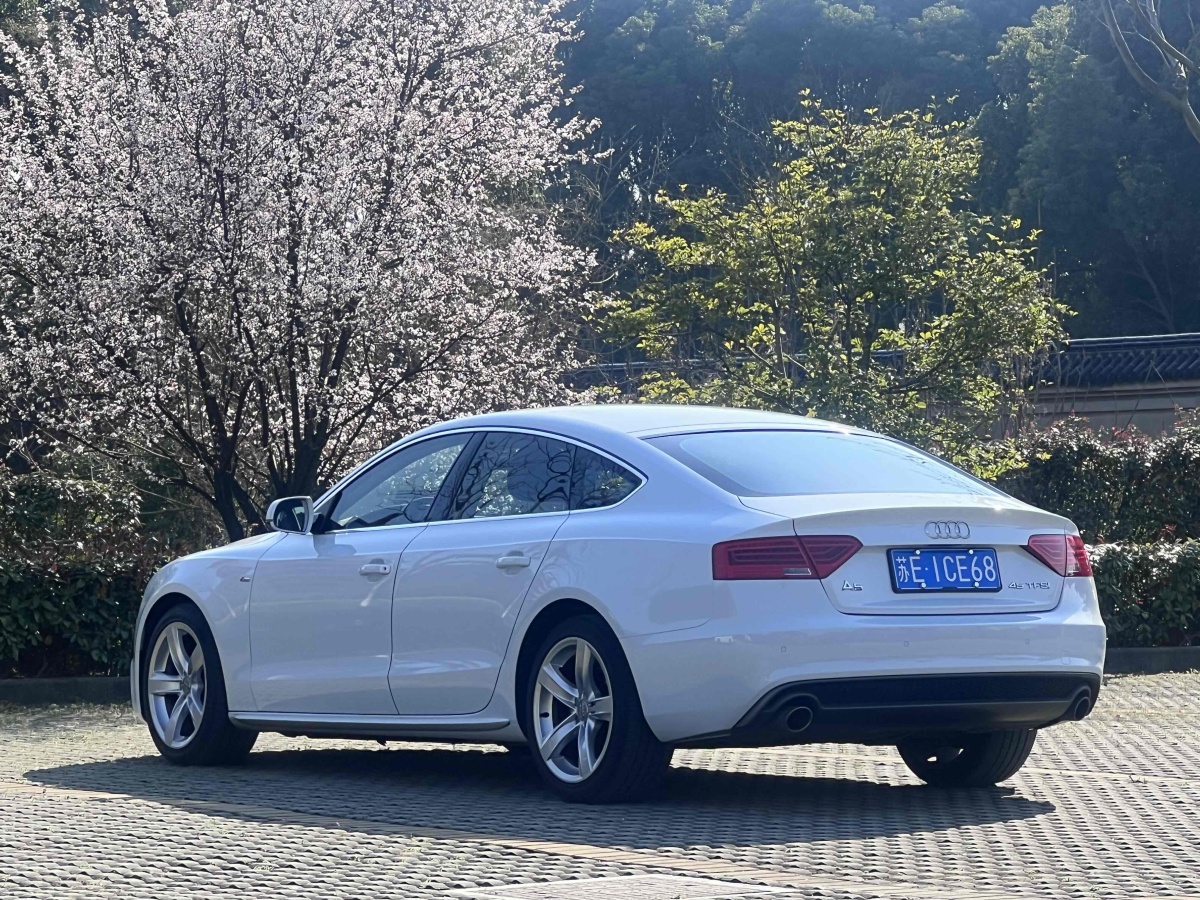 2016年11月奧迪 奧迪A5  2016款 改款 Sportback 45 TFSI 舒適型