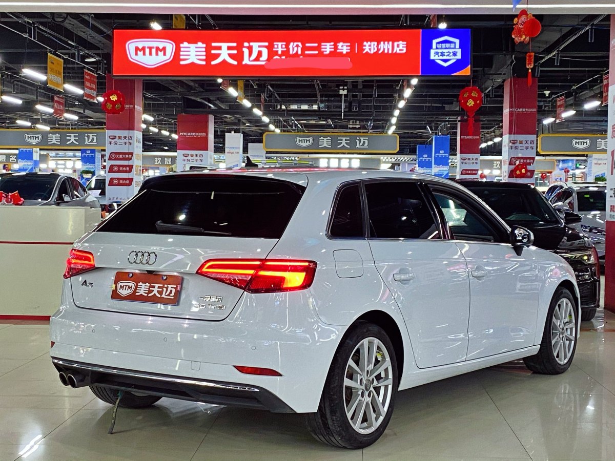 奧迪 奧迪A3  2019款 Sportback 35 TFSI 進(jìn)取型 國(guó)VI圖片