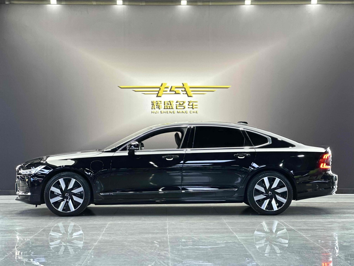 沃爾沃 S90新能源  2024款 T8插電式混合動力 四驅(qū)長續(xù)航智雅豪華版圖片