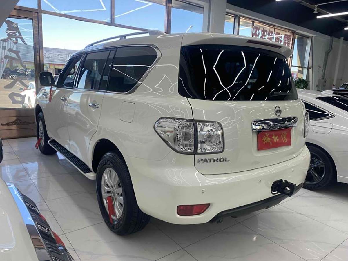 日產(chǎn) 途樂  2018款 4.0L 領(lǐng)英型圖片