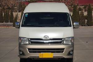 HIACE 豐田 2.7L自動標準版13座