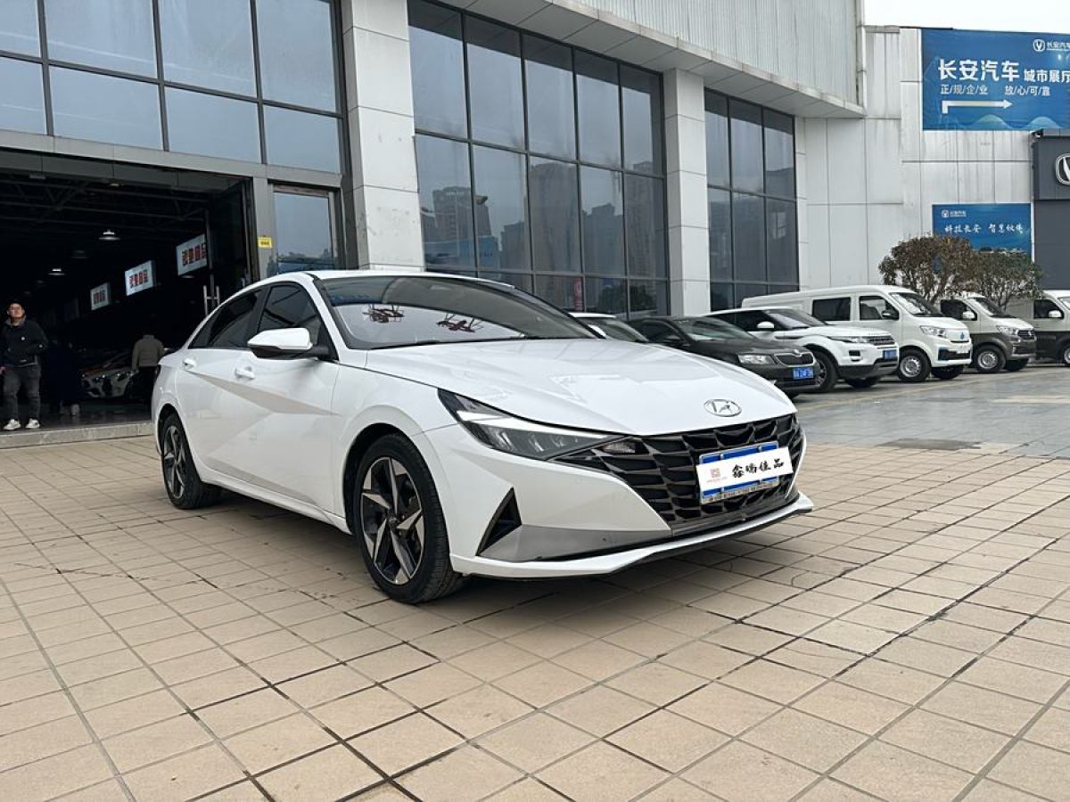 現(xiàn)代 伊蘭特  2021款 1.5L LUX尊貴版圖片