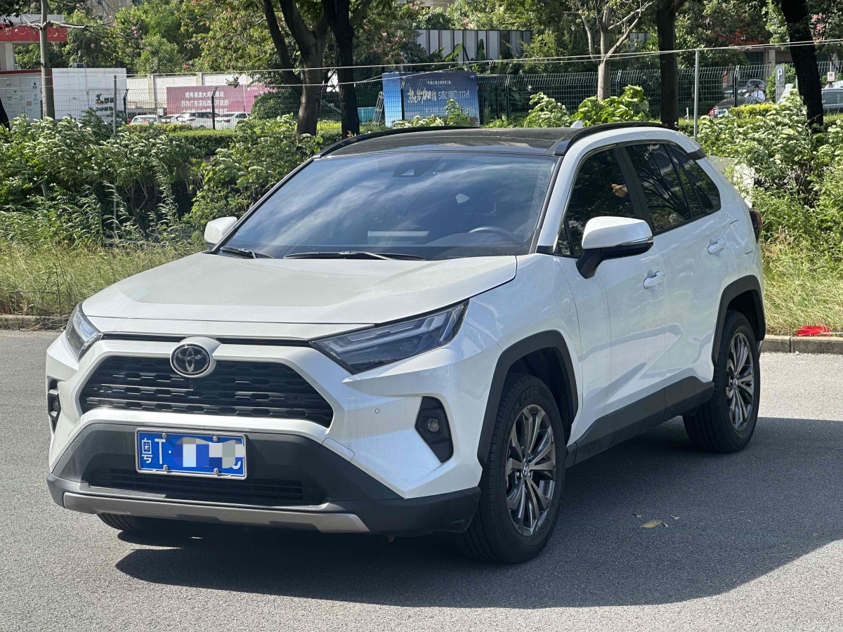 2023年7月豐田 RAV4  2018款 榮放 2.0L CVT兩驅(qū)風(fēng)尚版