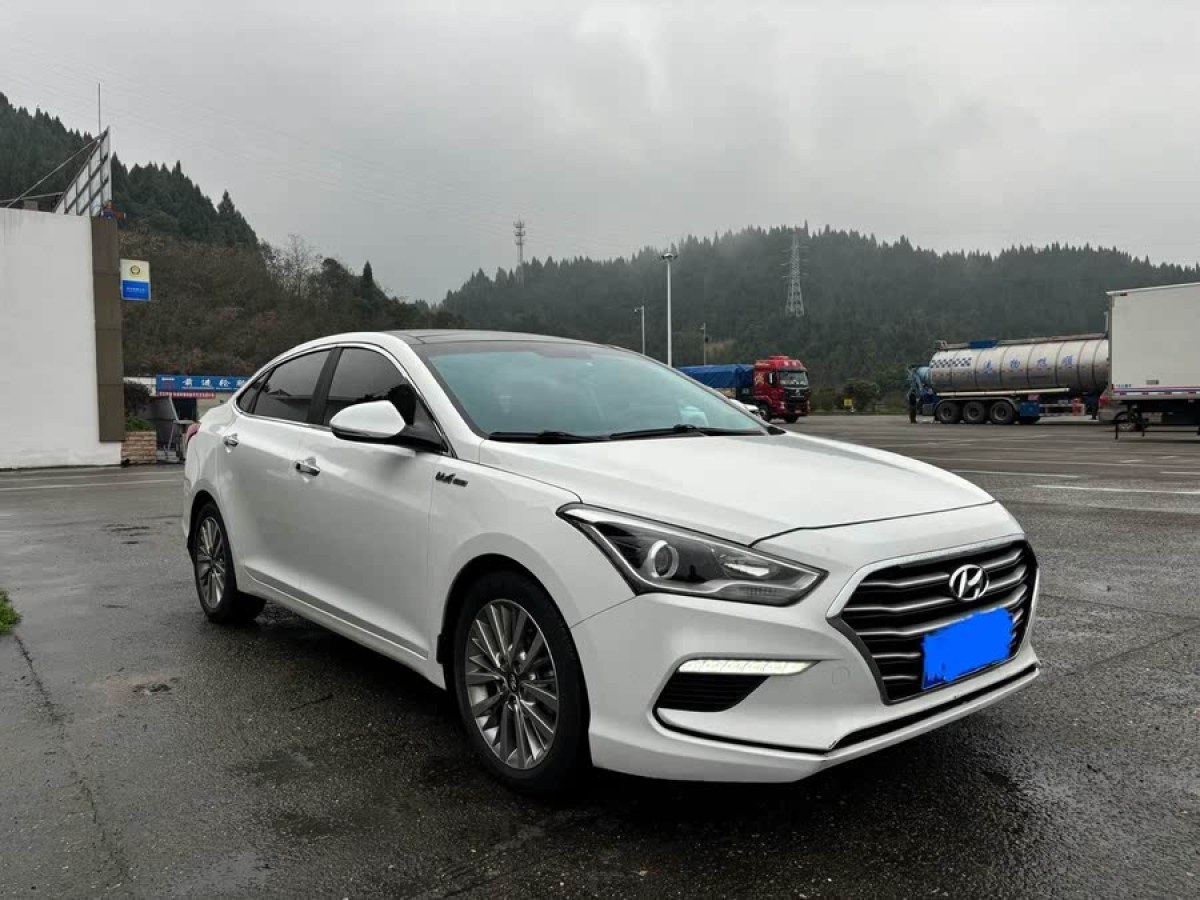 現(xiàn)代 名圖  2017款 1.8L 自動(dòng)智能型GLS 國(guó)VI圖片