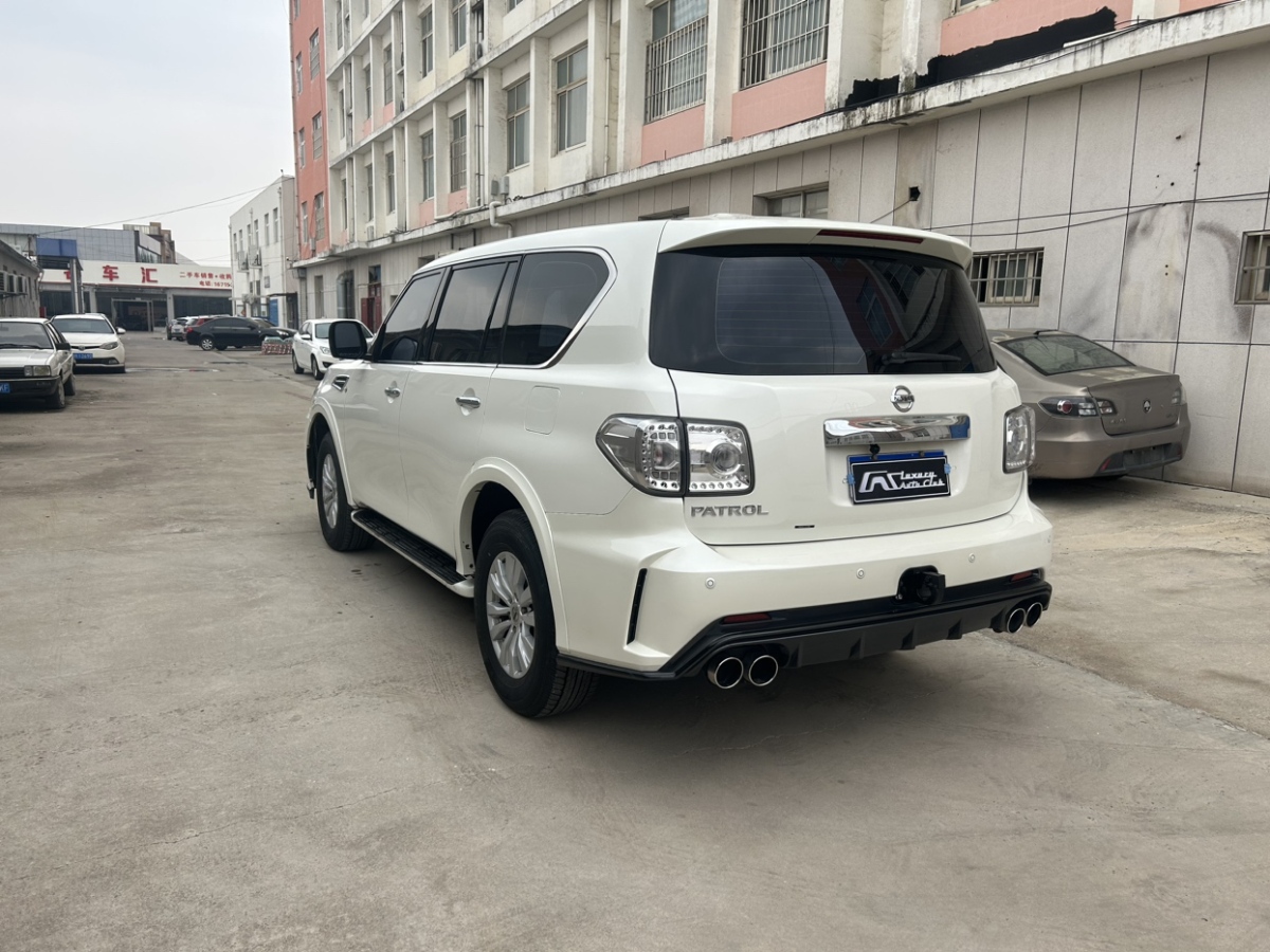 日產(chǎn) 途樂(lè)  2018款 4.0L 領(lǐng)英型圖片