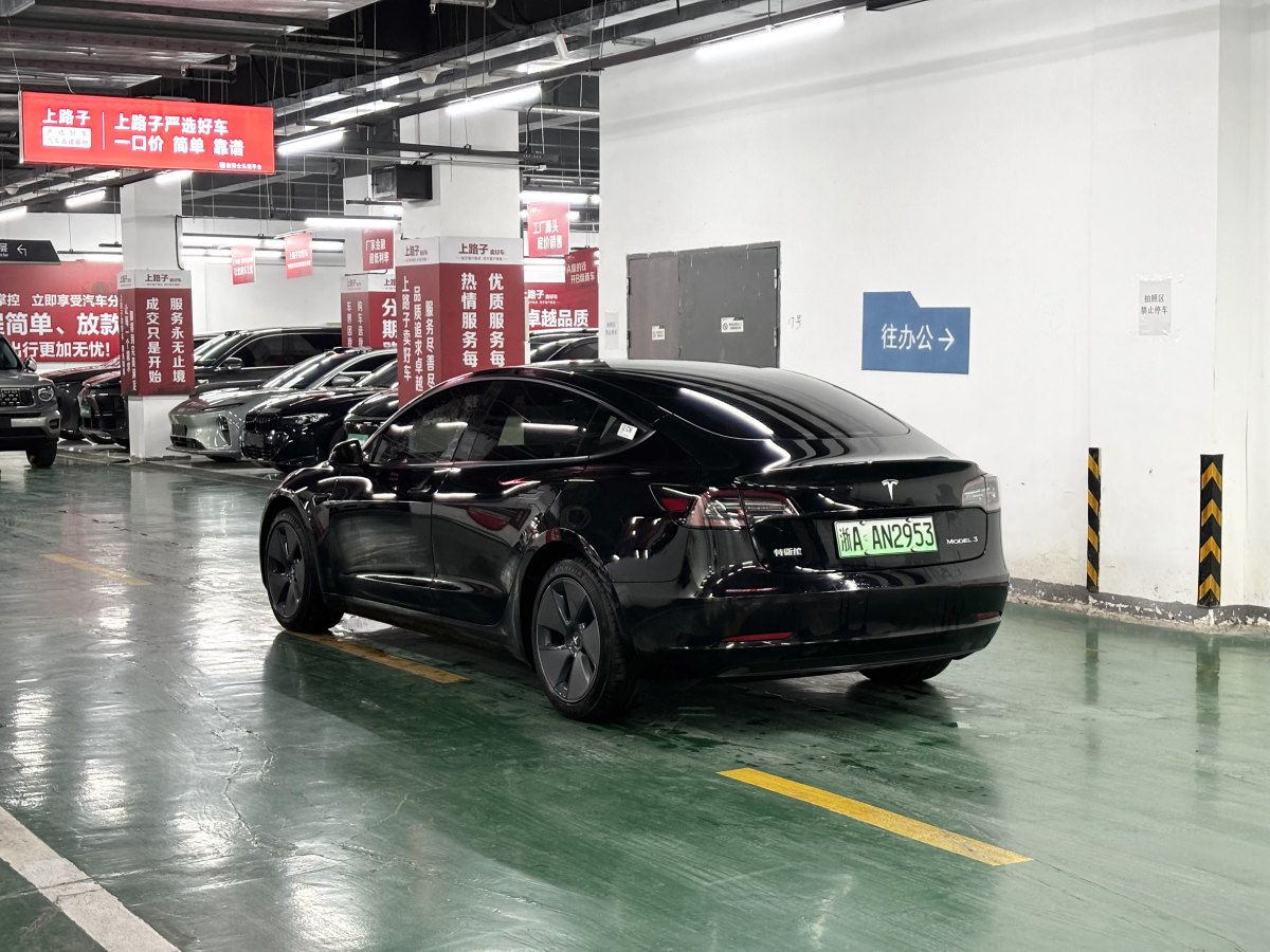 2021年11月特斯拉 Model 3  2019款 標(biāo)準(zhǔn)續(xù)航后驅(qū)升級版