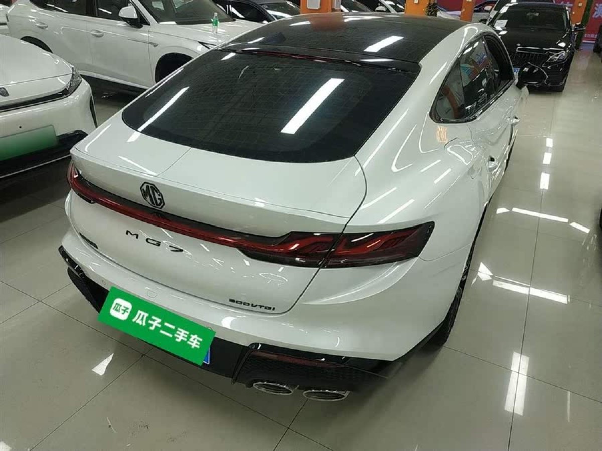 名爵 名爵7  2023款 1.5T DCT至美優(yōu)雅版圖片