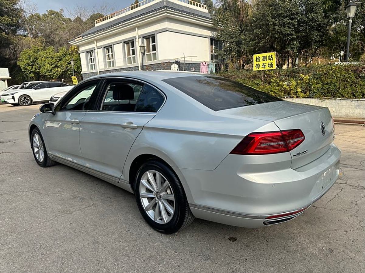 大眾 邁騰  2019款  330TSI DSG 領(lǐng)先型 國VI圖片