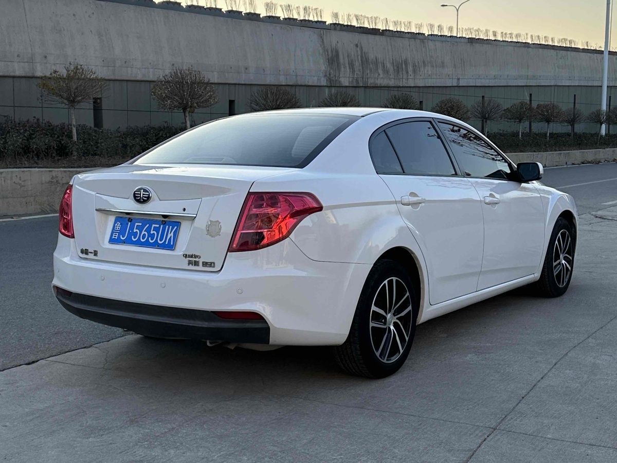 奔騰 B30  2016款 1.6L 手動豪華型圖片