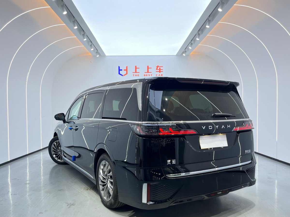 嵐圖 夢想家  2024款 PHEV 超長續(xù)航卓越版圖片