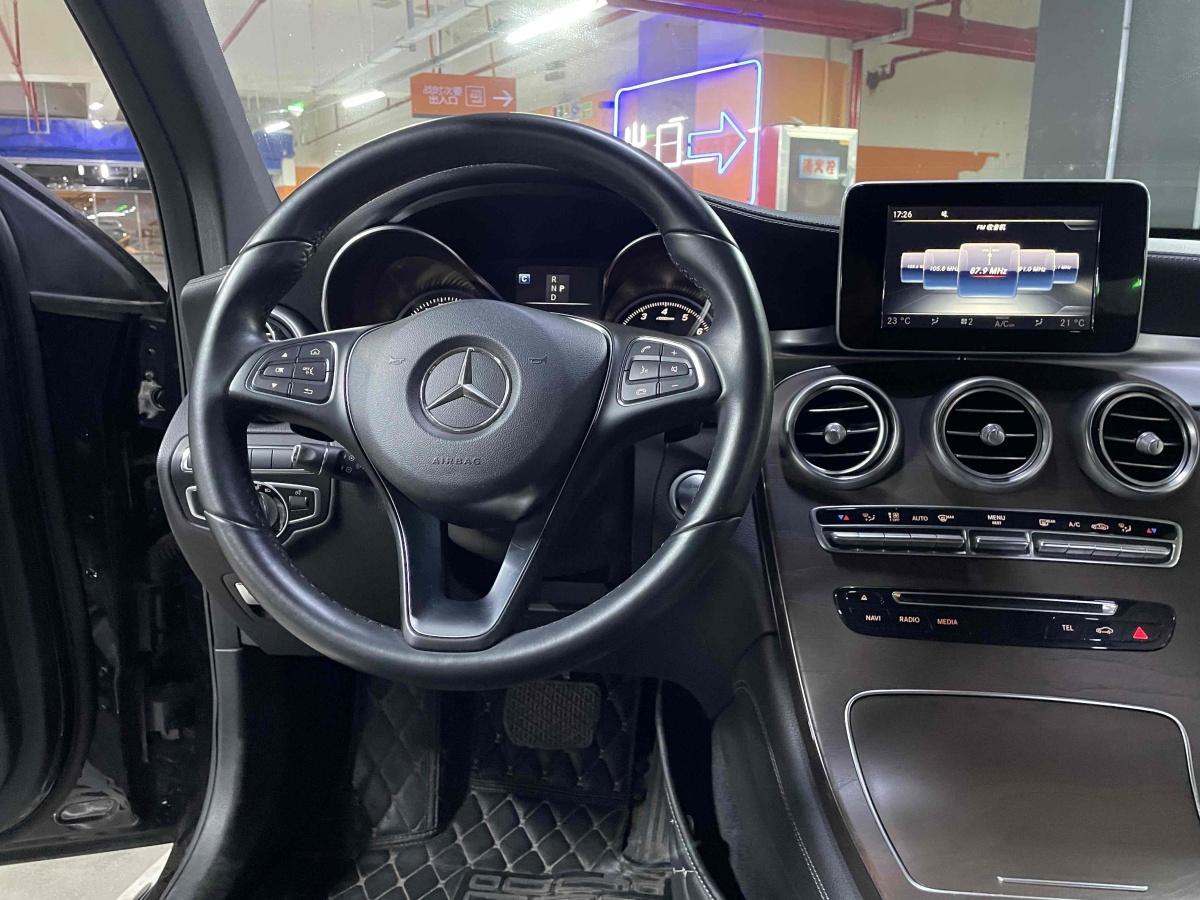 奔馳 奔馳GLC  2017款 GLC 300 4MATIC 豪華型圖片