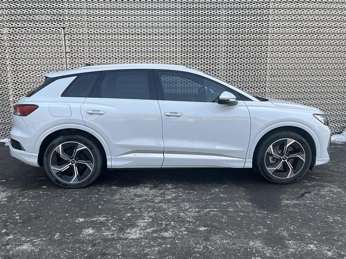 奧迪 奧迪Q4 e-tron  2024款 40 e-tron 創(chuàng)境版圖片