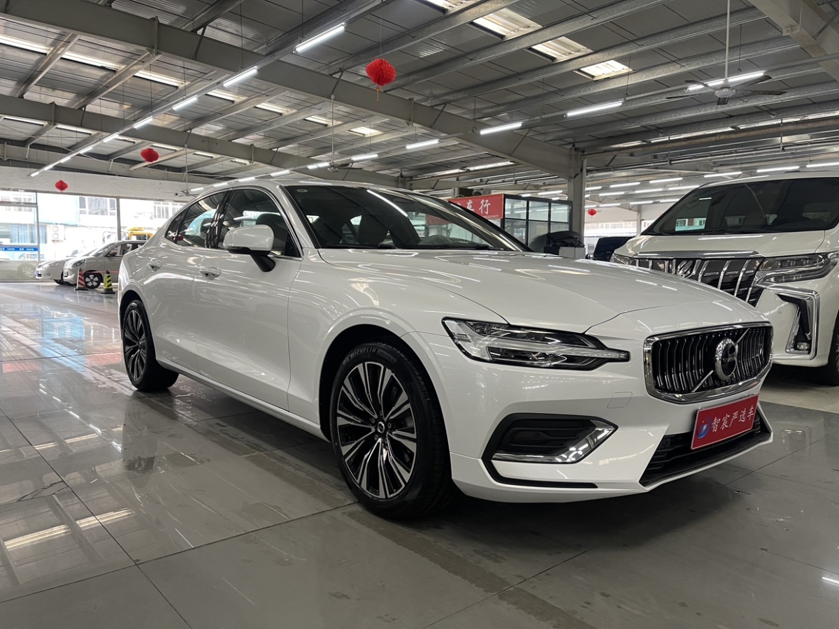 沃爾沃 S60L  2025款 B4 智遠豪華版圖片