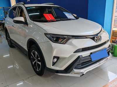 2017年8月 豐田 RAV4榮放 2.0L CVT兩驅(qū)都市版圖片