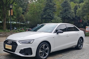 奥迪A4L 奥迪 40 TFSI 豪华动感型