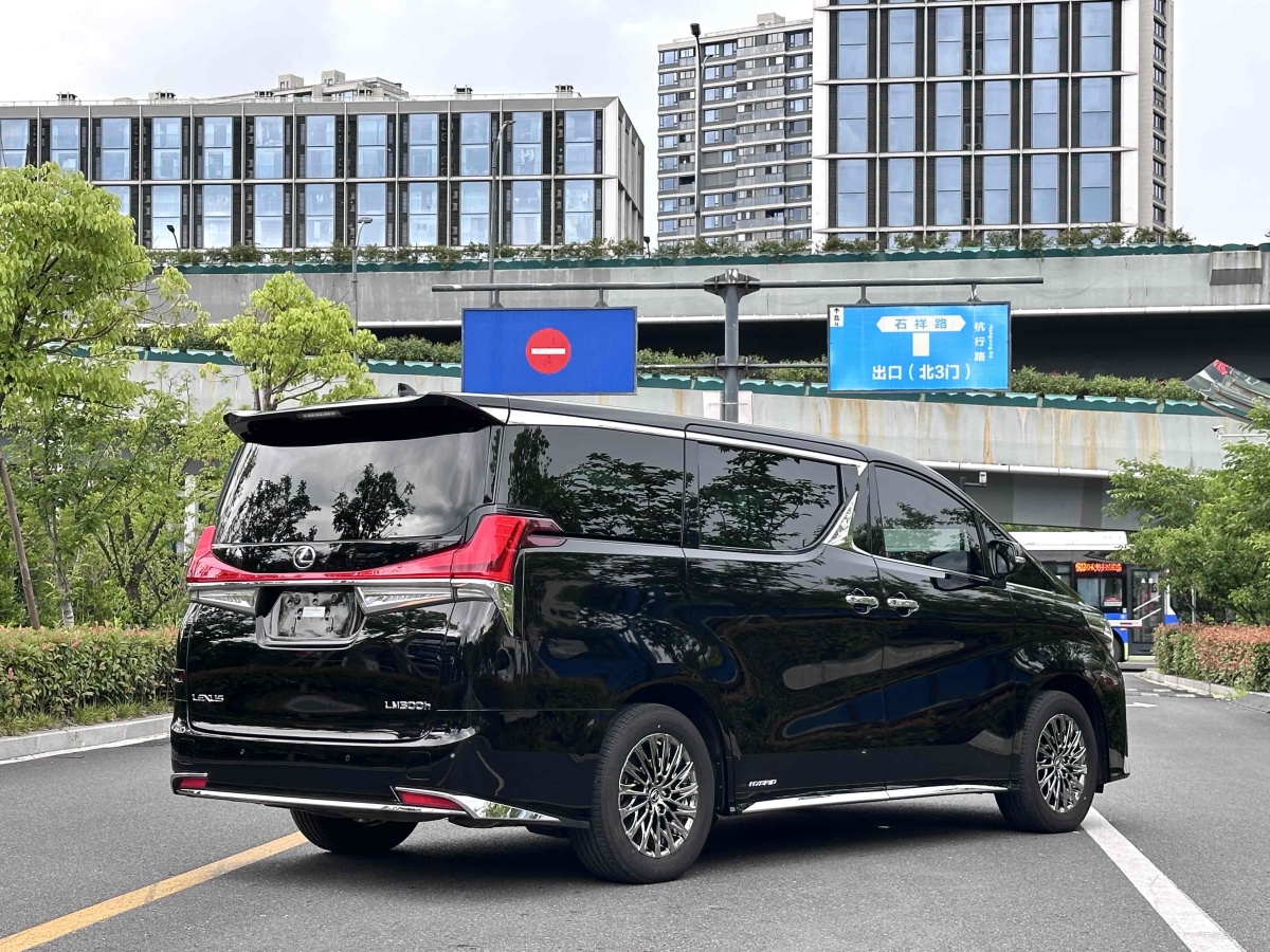 雷克薩斯 LM  2020款 300h 七座雋雅版圖片