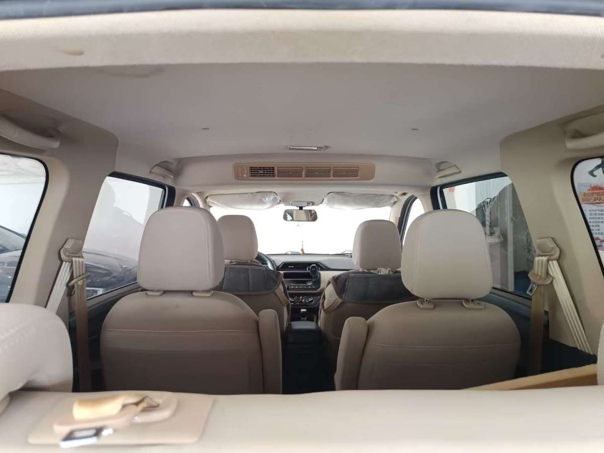 五菱 五菱宏光  2019款  1.5L S基本型國VI LAR圖片
