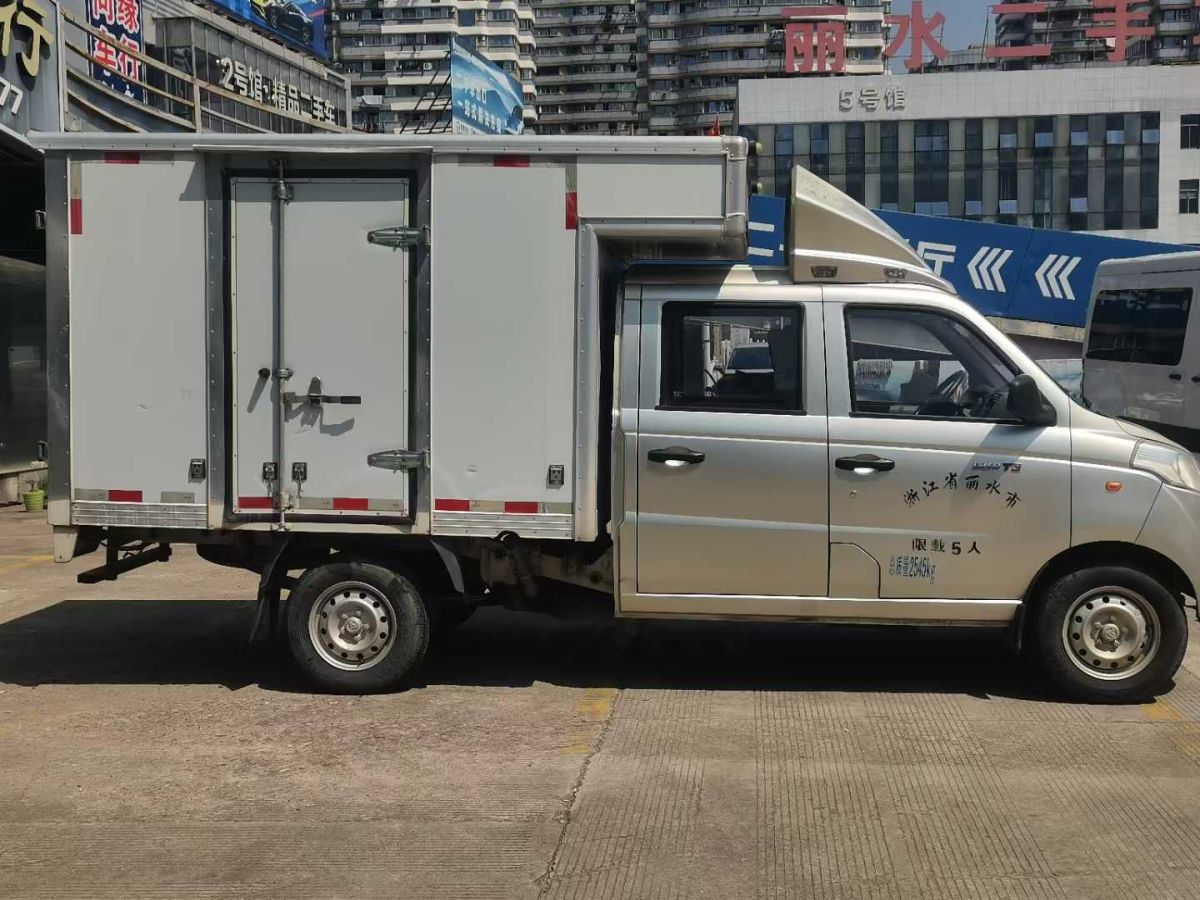 福田 祥菱V  2018款 1.2L CNG半承載3070軸距(廂車(chē))4W12M1圖片