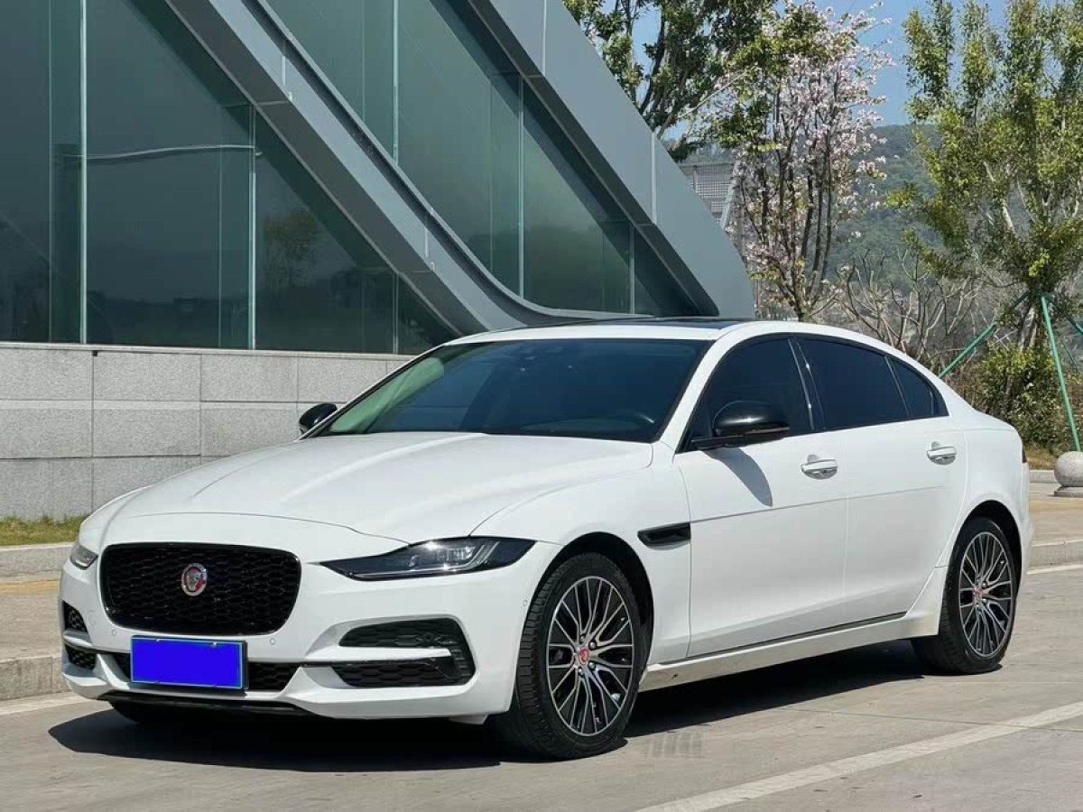捷豹 XEL  2020款 2.0T 200PS S進取優(yōu)雅版圖片
