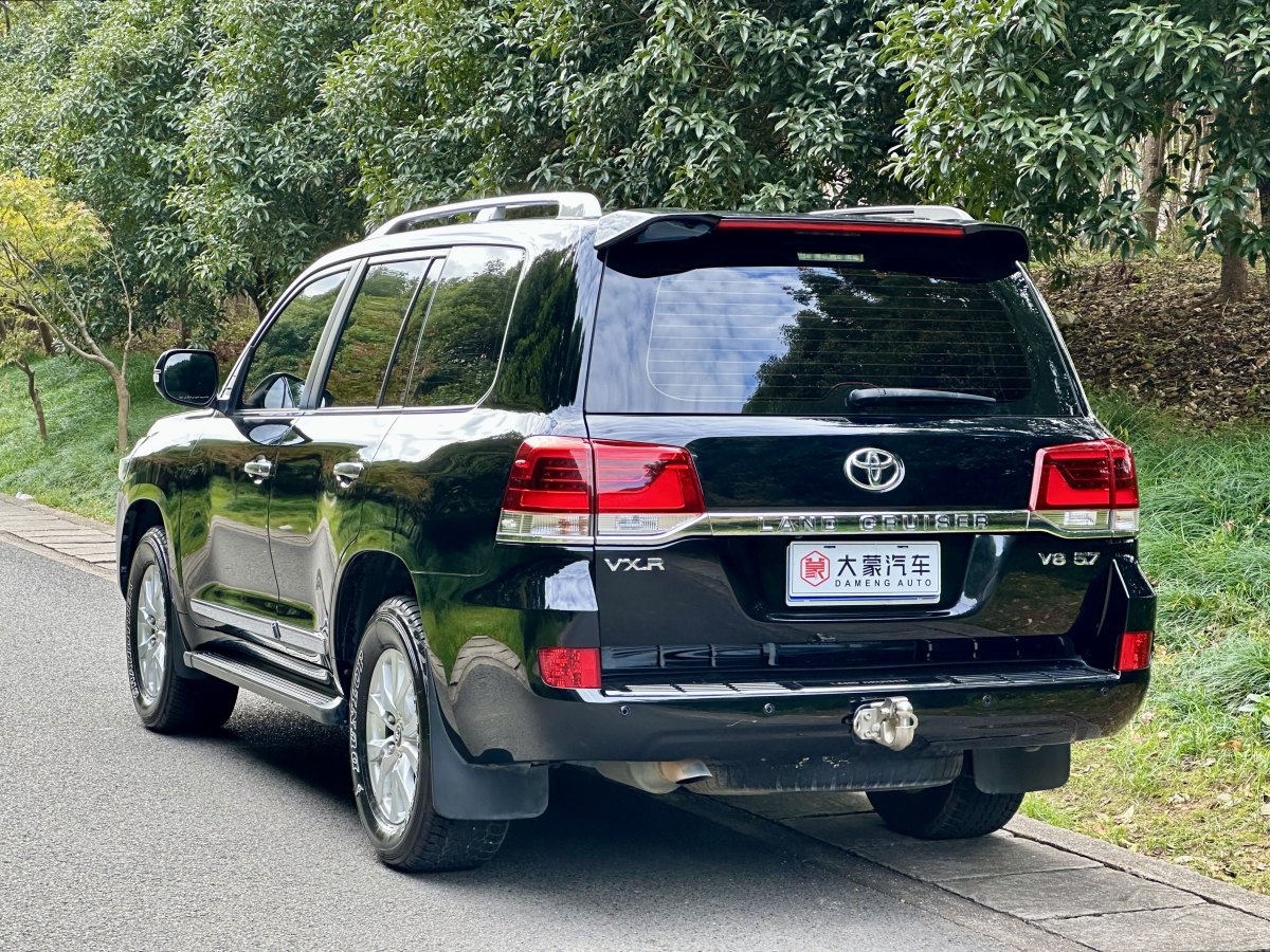 豐田 蘭德酷路澤  2018款 5.7L VX-R 12氣 底升(中東版)圖片