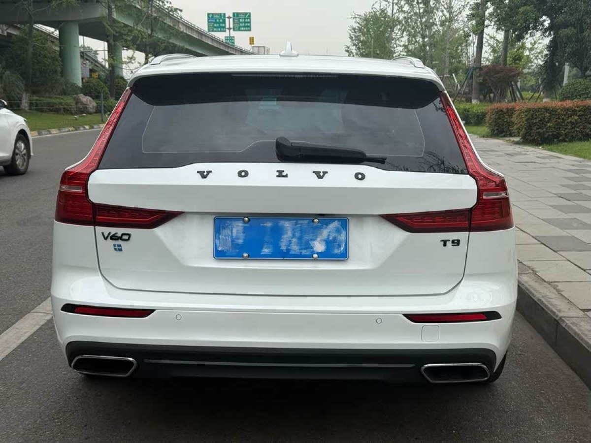 沃爾沃 V60  2020款 改款 T4 智逸豪華版圖片