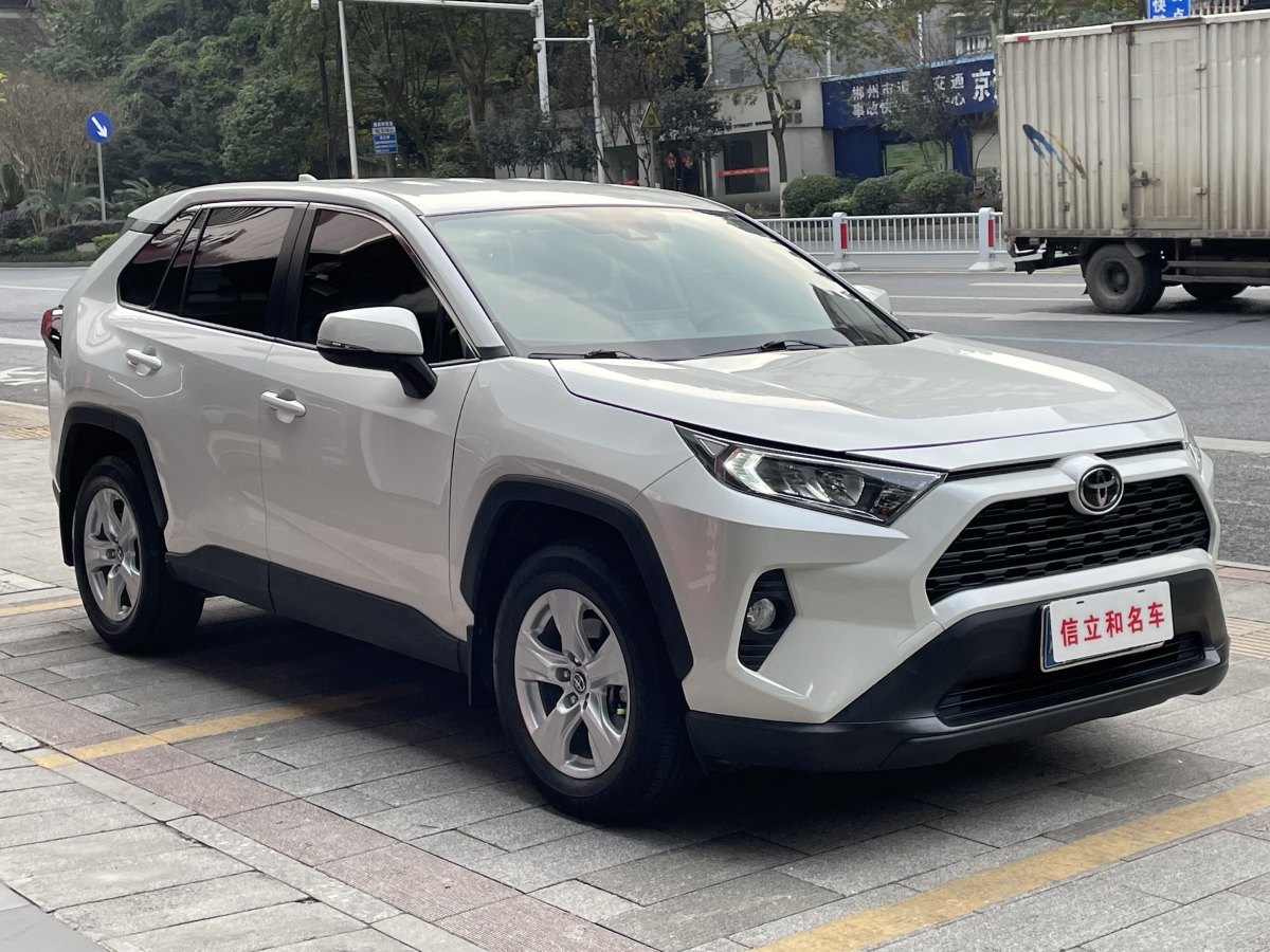 豐田 RAV4  2018款 榮放 2.0L CVT兩驅都市版圖片