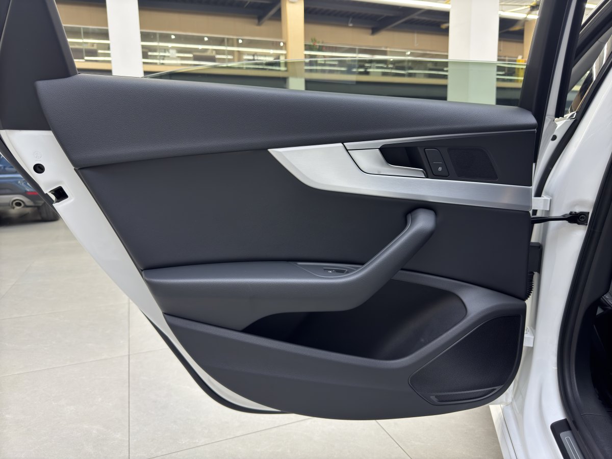 2020年11月奧迪 奧迪A4L  2020款 40 TFSI 時尚動感型