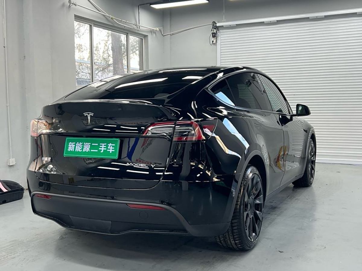 特斯拉 Model 3  2021款 改款 標(biāo)準(zhǔn)續(xù)航后驅(qū)升級(jí)版圖片