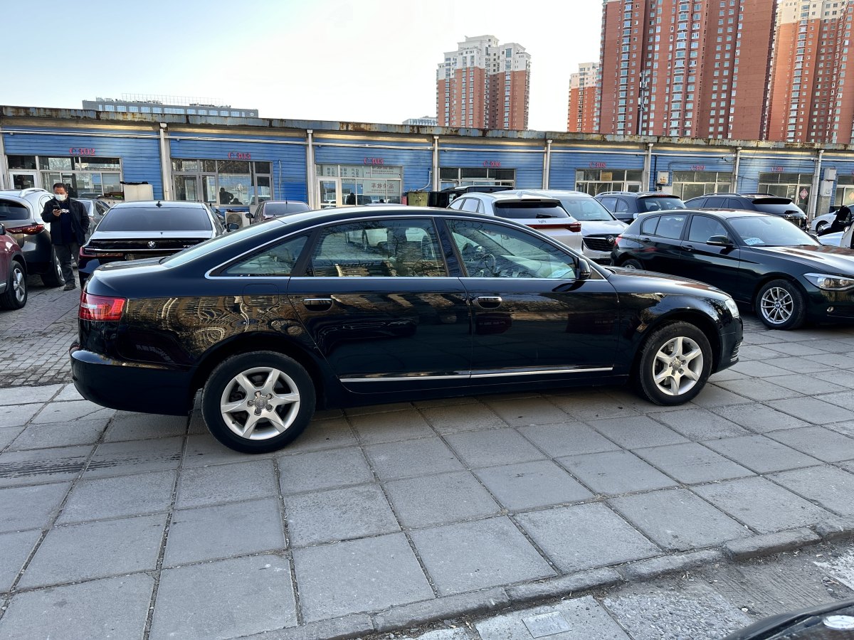 奧迪 奧迪A6L  2011款 A6L 2.0TFSI 標(biāo)準(zhǔn)型圖片