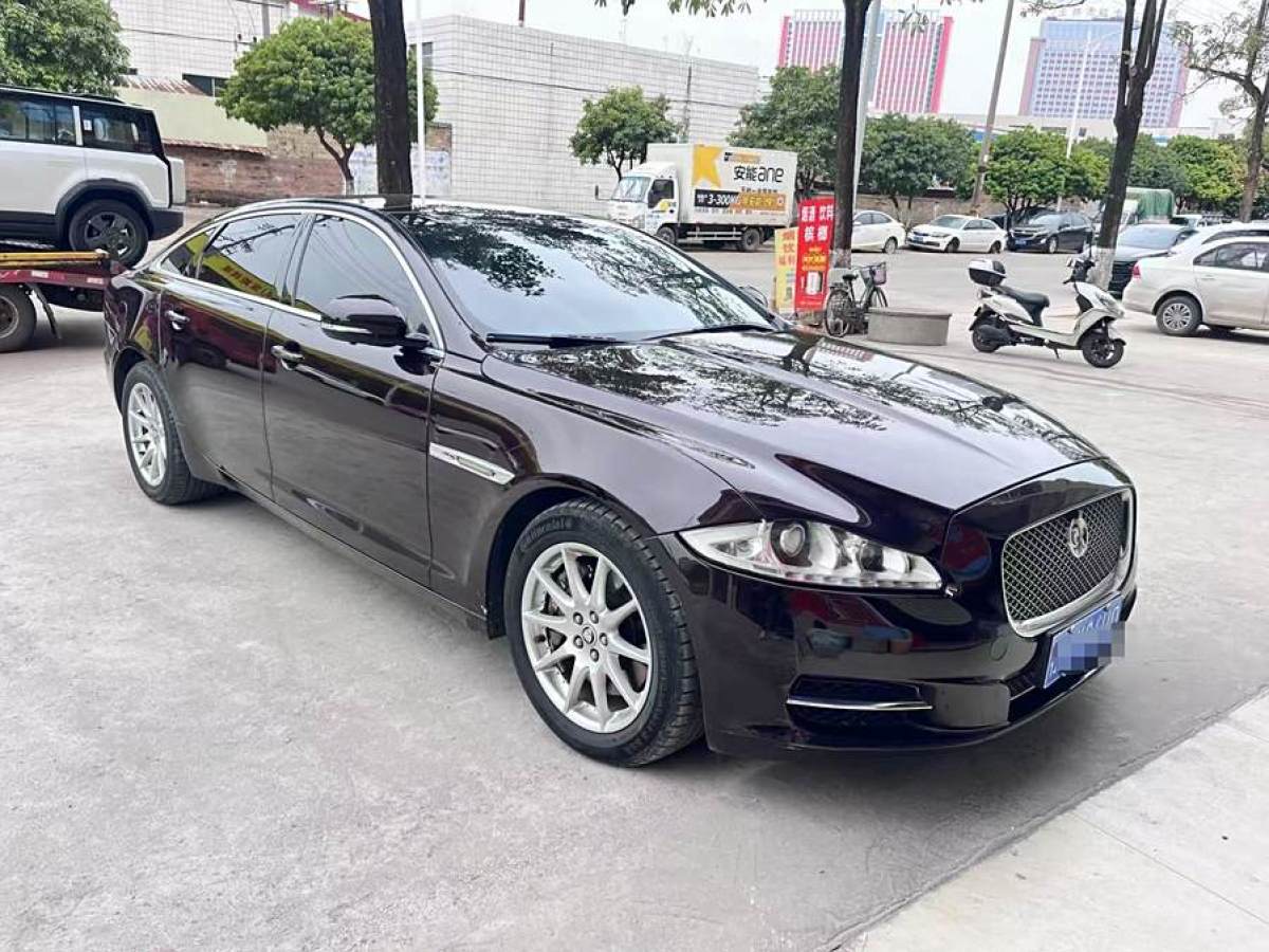 捷豹 XJ  2013款 XJL 2.0T 典雅商務(wù)版圖片