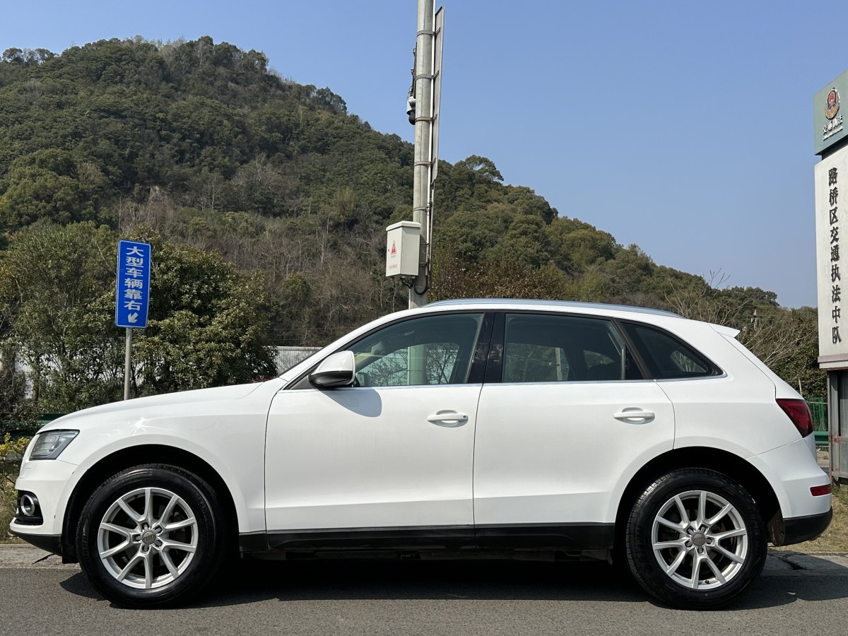 奧迪 奧迪Q5  2013款 40 TFSI 進(jìn)取型圖片