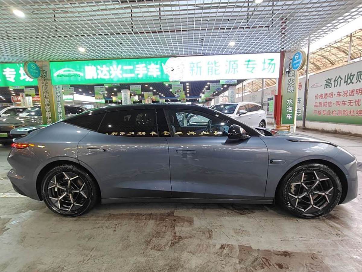 領(lǐng)克 領(lǐng)克Z10  2025款 95kWh 806km后驅(qū)智駕Max圖片