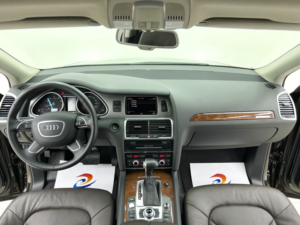 奧迪 奧迪Q7  2015款 40 TFSI 典藏型圖片
