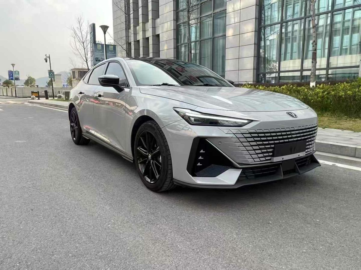 2023年1月長安跨越 跨越星V7EV  2023款 250km 掀背門智享型 2座