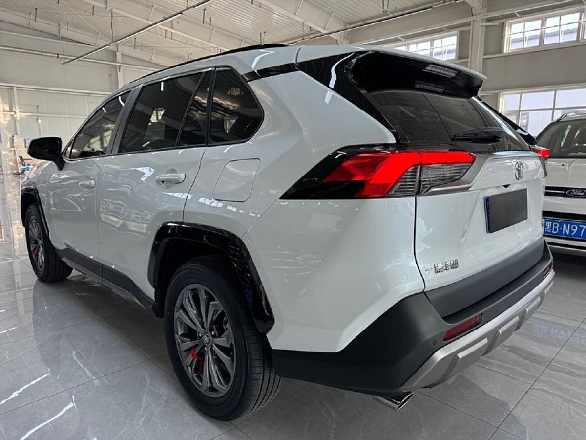 豐田 RAV4榮放  2024款 2.0L CVT兩驅(qū)風(fēng)尚Plus版圖片