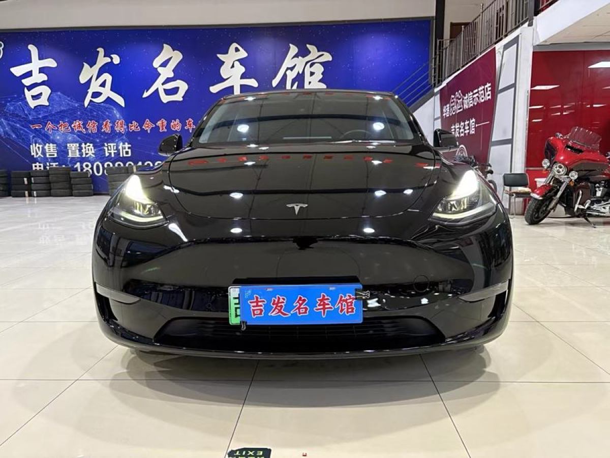 特斯拉 Model 3  2022款 后輪驅(qū)動(dòng)版圖片