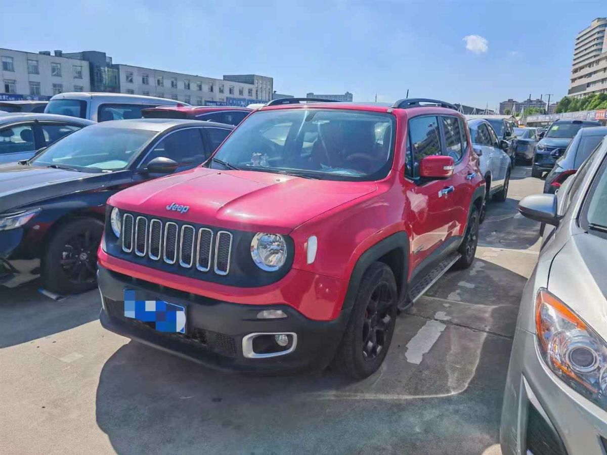 Jeep 自由俠  2018款 互聯(lián)大屏版 180T 自動(dòng)動(dòng)能版+圖片