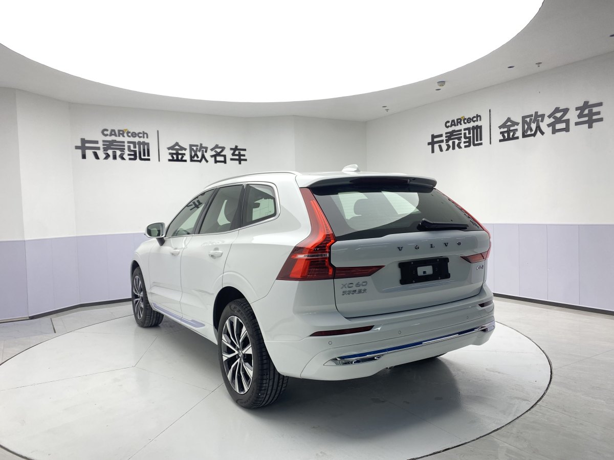 2023年7月沃爾沃 XC60  2024款 B5 四驅(qū)智遠(yuǎn)豪華版