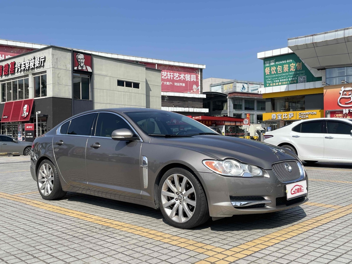 2009年9月捷豹 XF  2009款 XF 3.0L V6豪華版