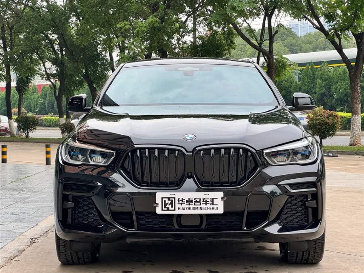 寶馬 寶馬X6  2022款 改款二 xDrive40i 尊享型 M運(yùn)動套裝圖片
