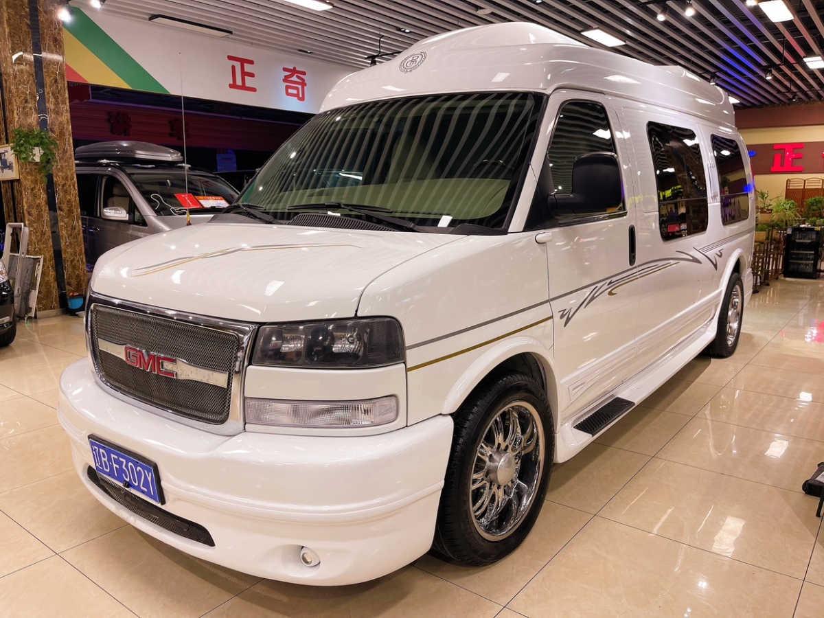 2011年10月GMC SAVANA  2011款 6.0L 商務之星7座