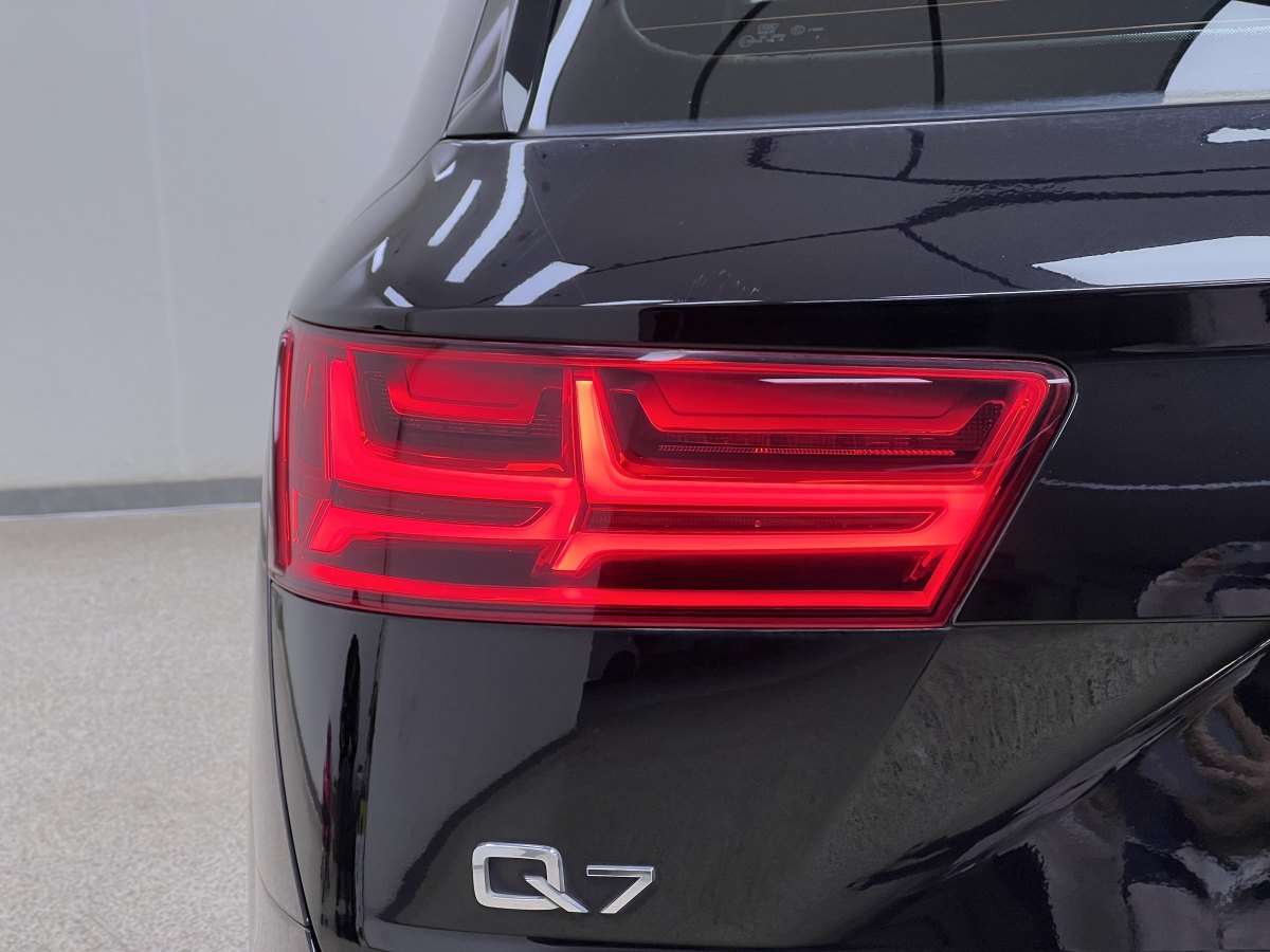 奧迪 奧迪Q7  2016款 45 TFSI 技術型圖片