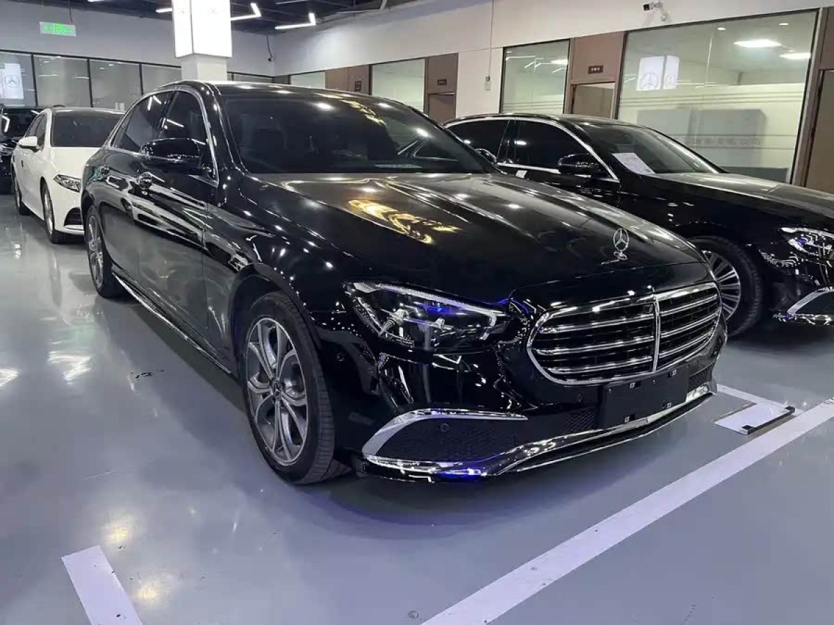 奔馳 奔馳E級  2021款 改款 E 300 L 豪華型圖片