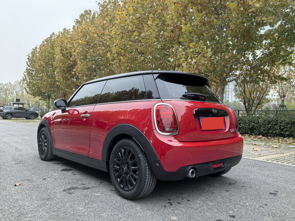 MINI MINI  2021款 1.5T COOPER 經(jīng)典派圖片